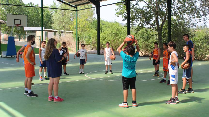  Great success of the Valencia Basket Camps and Schools