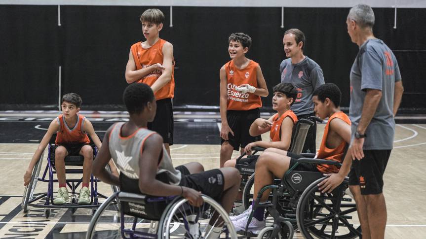 Training with referents: New social project in L'Alqueria del Basket