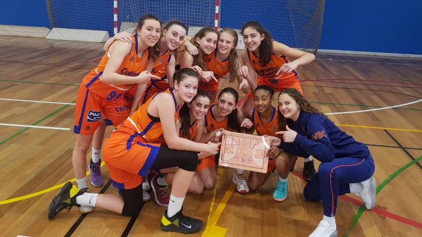 The U14 girl team, after the 'Minicopa Endesa' in Salamanca