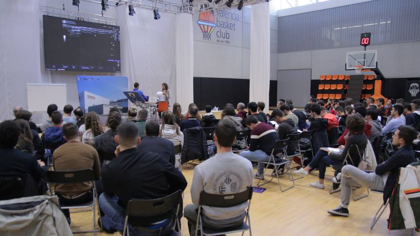 La formación de entrenadores se activa de la mano de la Cátedra de Baloncesto L’Alqueria del Basket