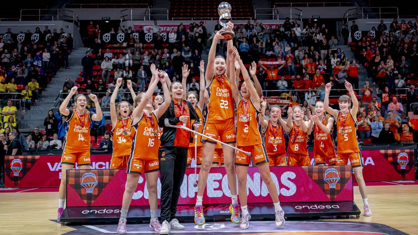 Valencia Basket consigue su segunda Minicopa LF Endesa (73-57)