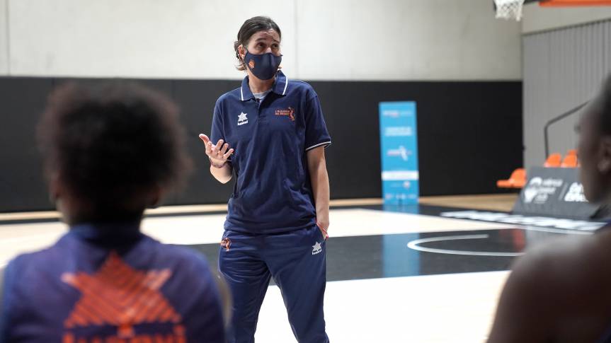 Estopà: “It's important to give visibility to women, as Valencia Basket has done with me”