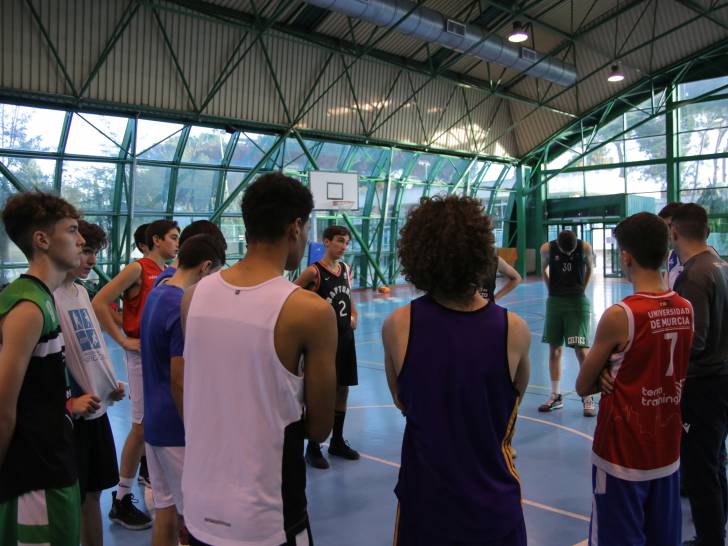 The XI Christmas Camp of Valencia Basket is already working