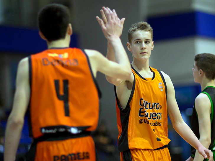 Valencia Basket starts the Minicopa with a hard-fought victory (85-77)
