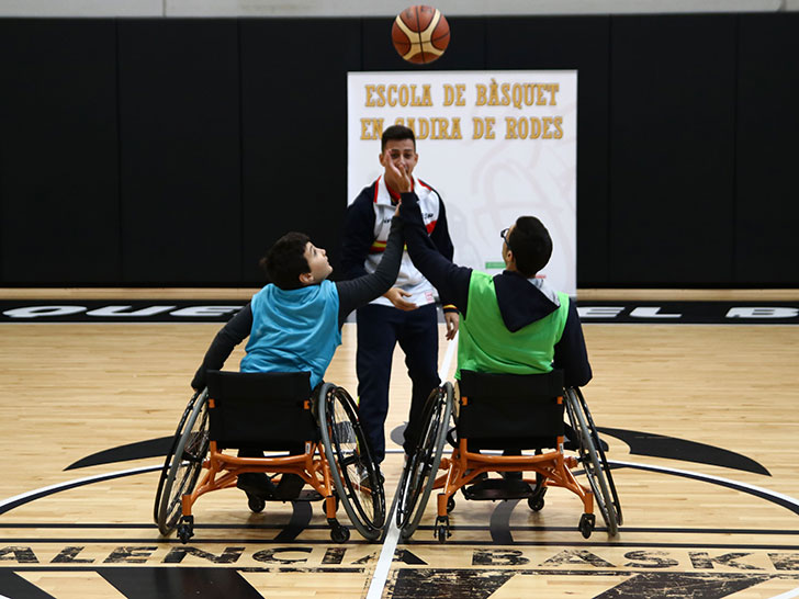 La Escuela de Baloncesto en Silla de Ruedas, inicia actividad en L’Alqueria del Basket