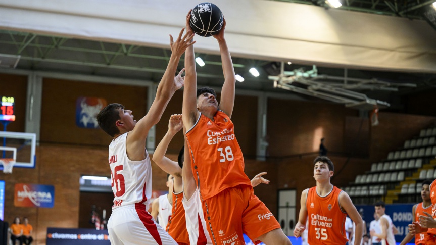 Debut in the Minicopa Endesa with victory against Bàsquet Girona (102-59)